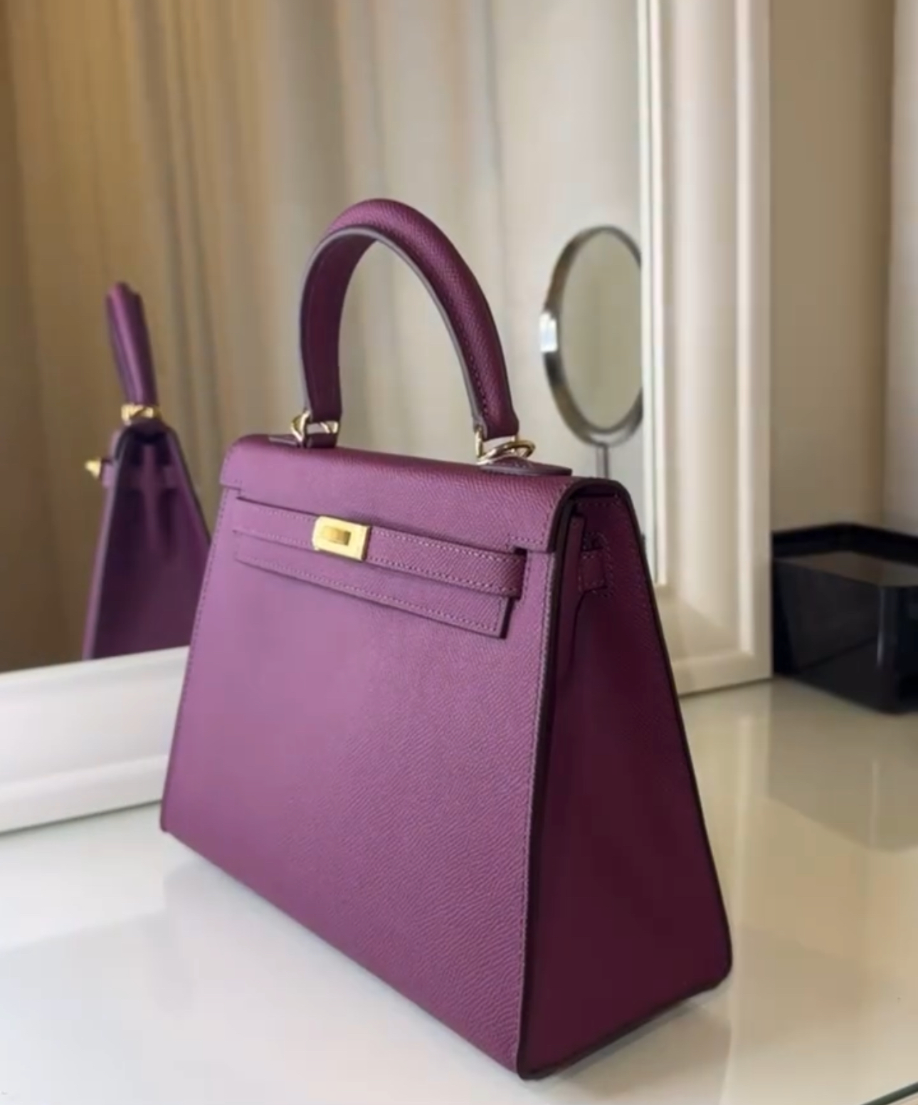 Nelly Violet Edition